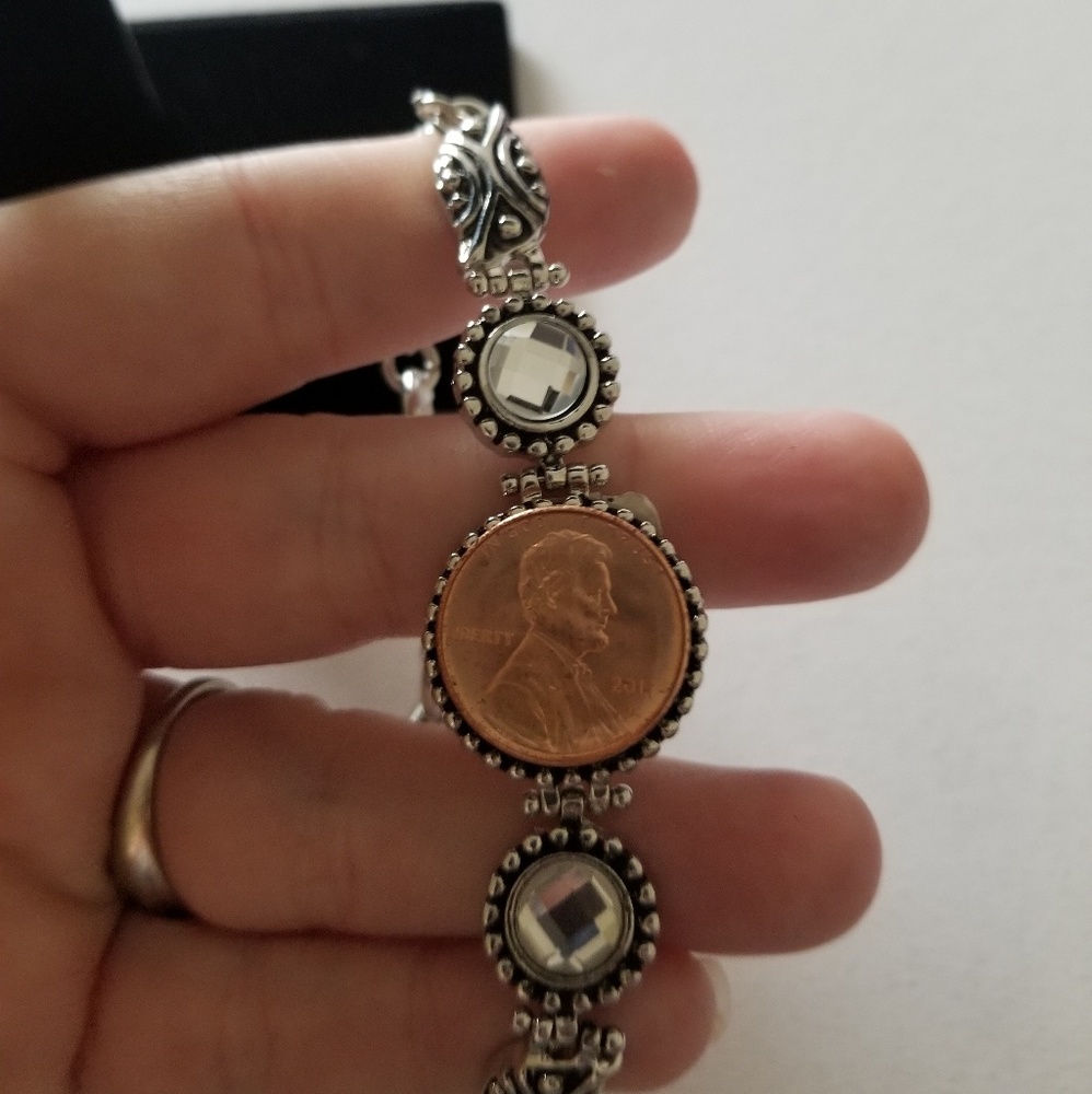 Treasure snap bracelet